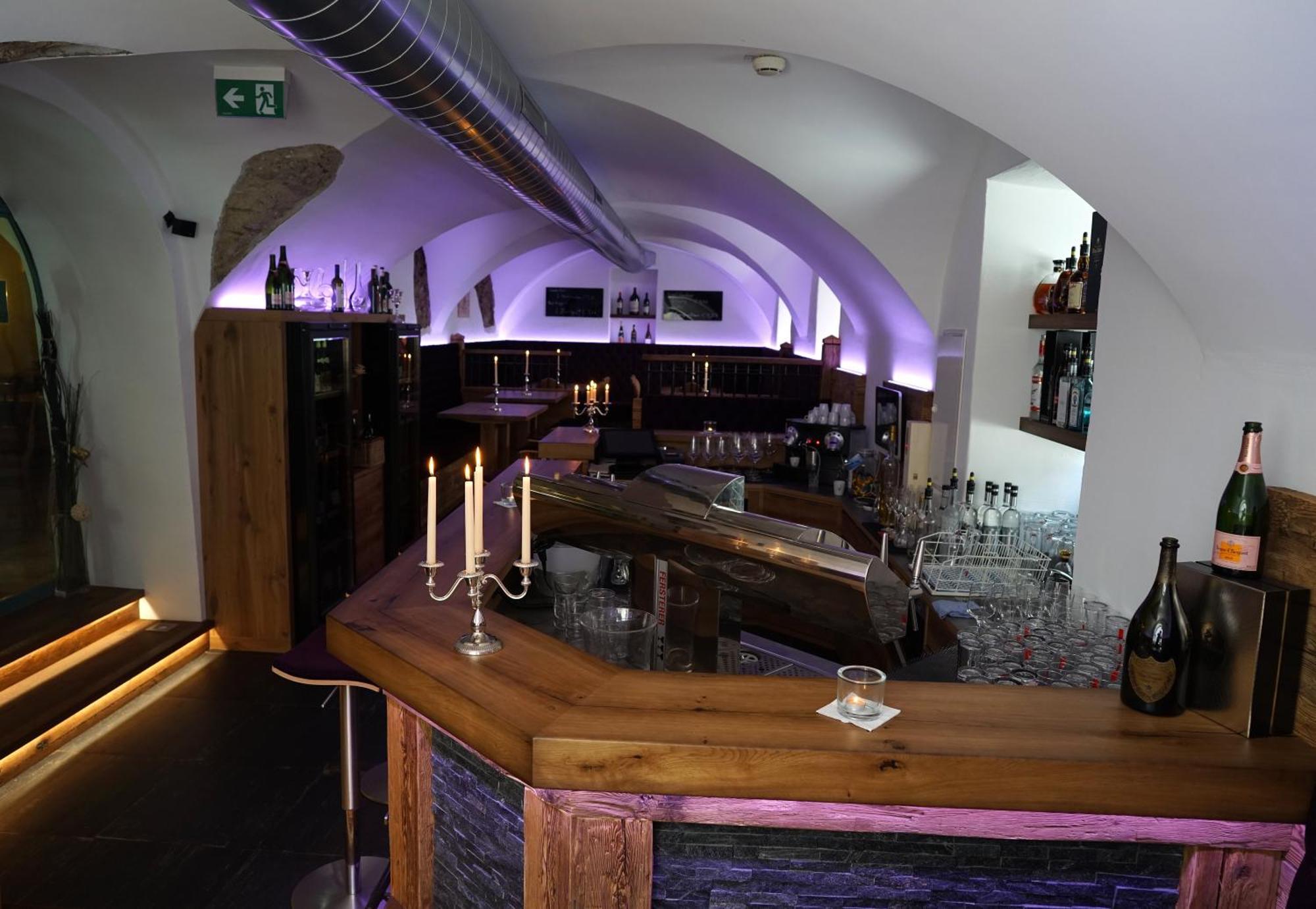 Hotel Restaurant Stoecklwirt Санкт-Йохан Экстерьер фото