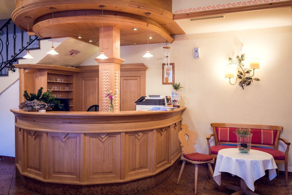 Hotel Restaurant Stoecklwirt Санкт-Йохан Экстерьер фото